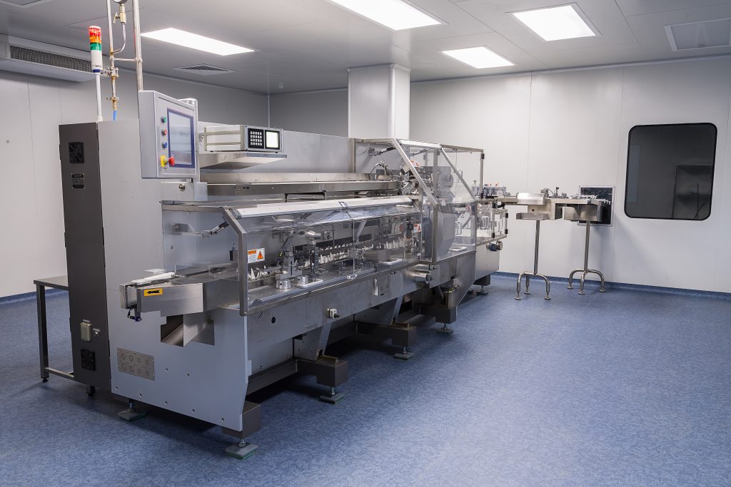 photos sterile production area with the machine for the producti